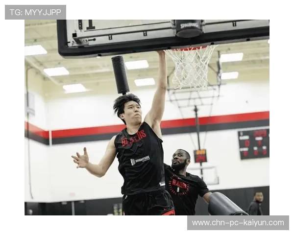 开拓者队将杨瀚森下放发展联盟进行锻炼提升 开拓者队将杨瀚森下放发展联盟进行锻炼提升